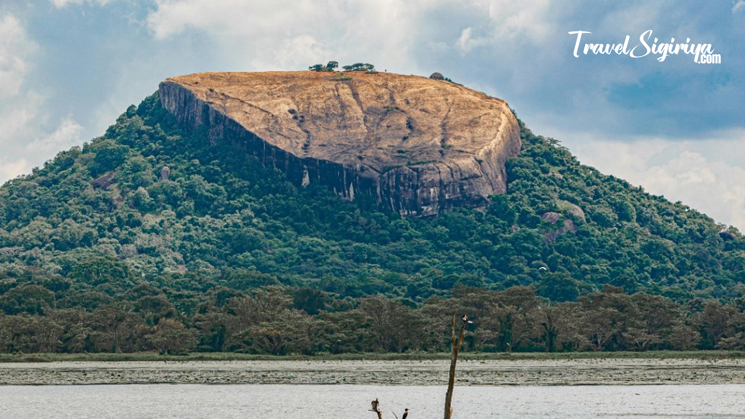 Pidurangala_travel_sigiriya